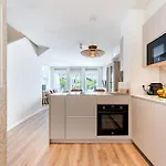 Malagasuite Duplex With Parking * マルベーリャ