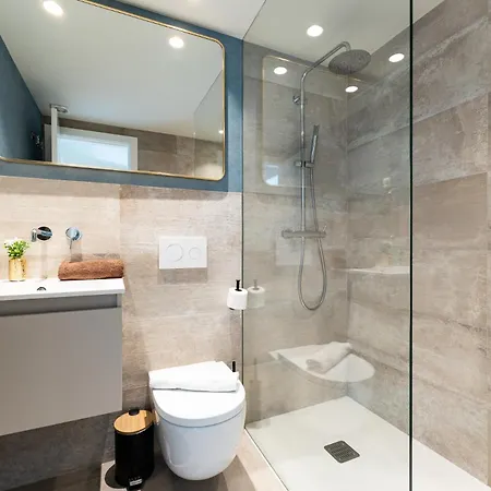 Appartamento Malagasuite Duplex With Parking